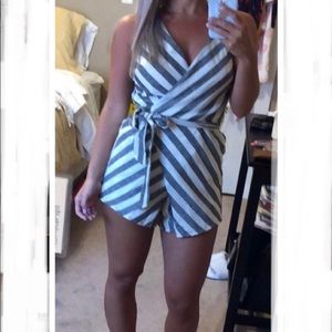 White/gray wrap romper. SIZE: SMALL